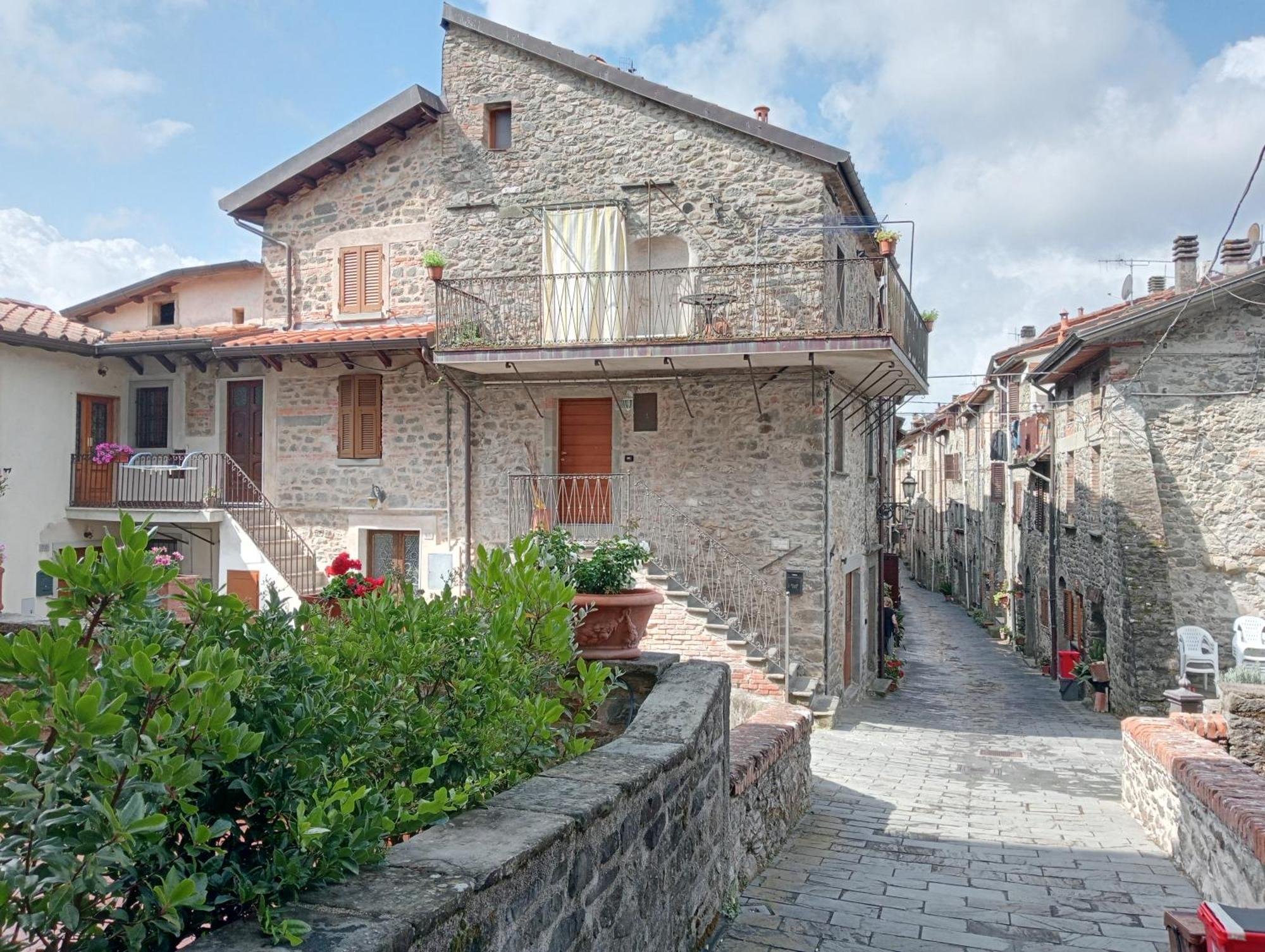 Camera Con Vista Villafranca in Lunigiana Exterior photo